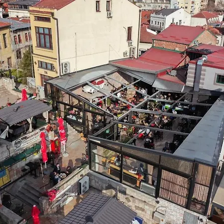 Апартаменти Austrian Palace - In Old Bazaar Скоп'є
